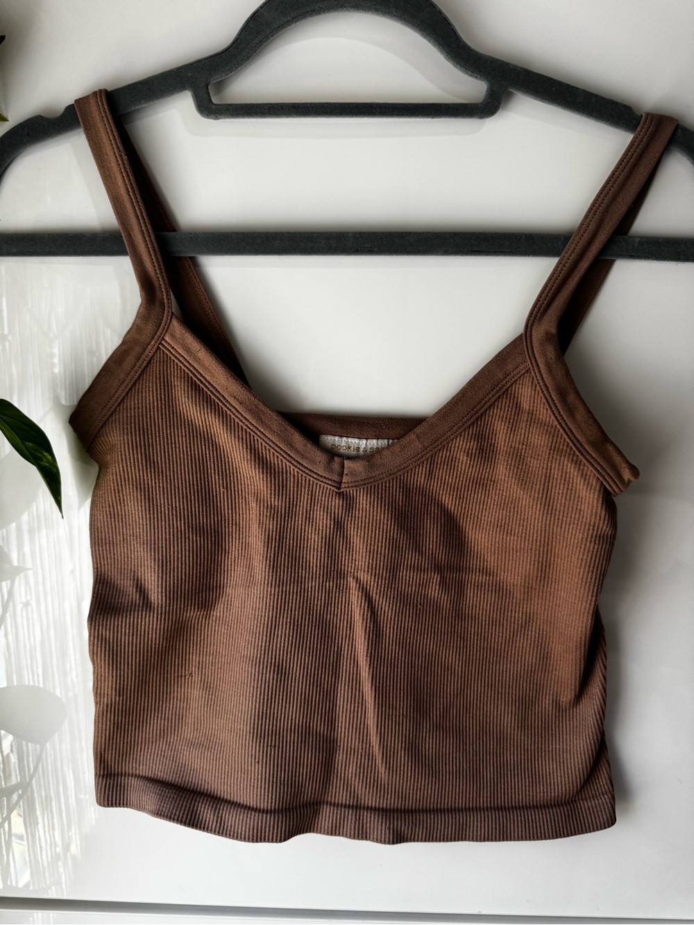 Pookie & Sebastian Mocha Ribbed V-Neck Cropped Tank